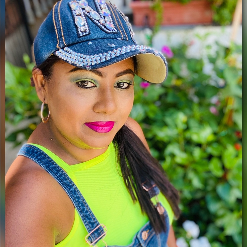 Meet your Posher, Angie